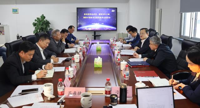 1767258186233999.jpg 杜部长调研.jpg